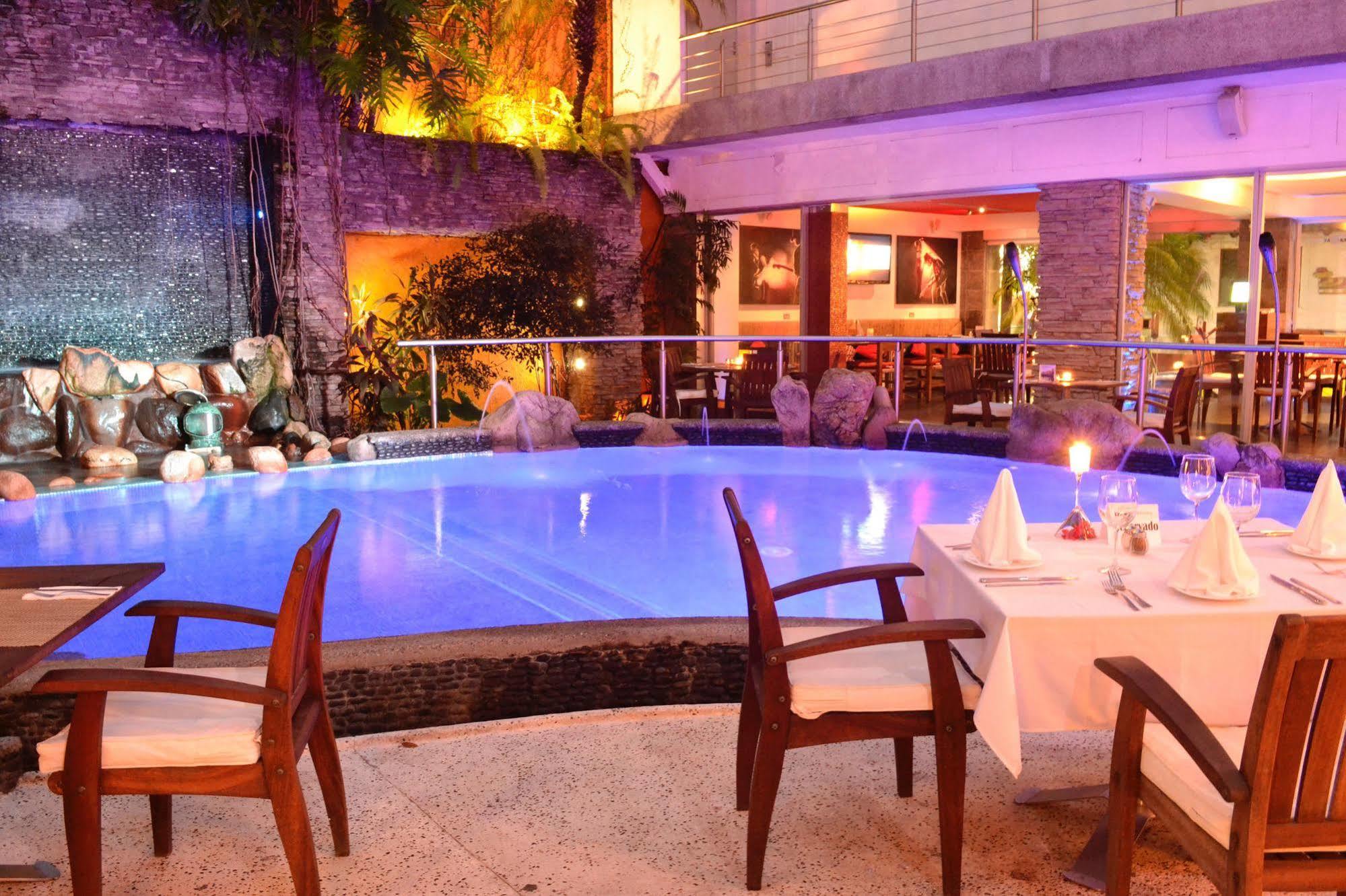 Hotel Rio Malecon Puerto Vallarta Eksteriør bilde